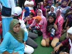 100 Warga Blokir Tol Ulujami, Kendaraan Dialihkan